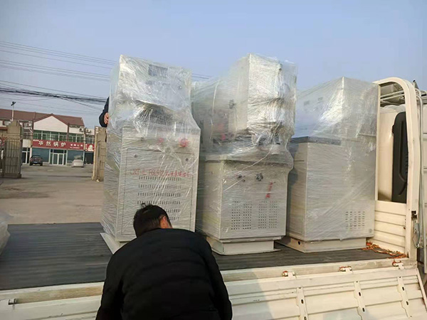 泰山海特牌F6L912機(jī)油泵試驗(yàn)臺(tái)、噴油泵試驗(yàn)臺(tái)等設(shè)備同時(shí)發(fā)貨